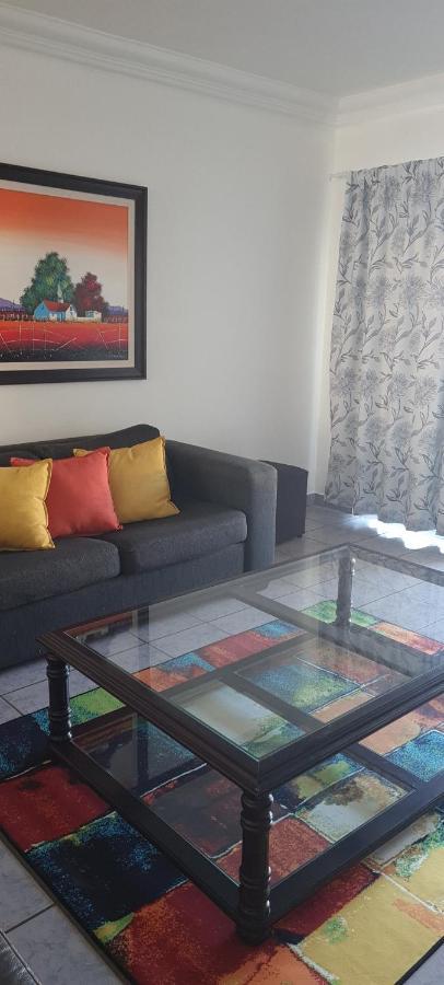 Aride 4 Awesome View Of Uvongo Main Swimming Beach From Communal Braai Area Apartment Margate Exterior photo